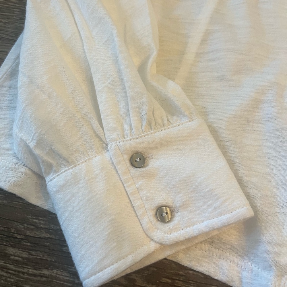 100% Cotton Goldie Button-Up Blouse with Oversized Collar - Picture 4 of 6
